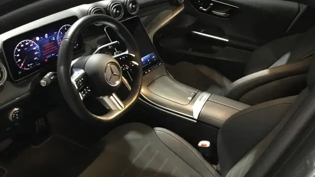Mercedes-Benz C-Class view 6