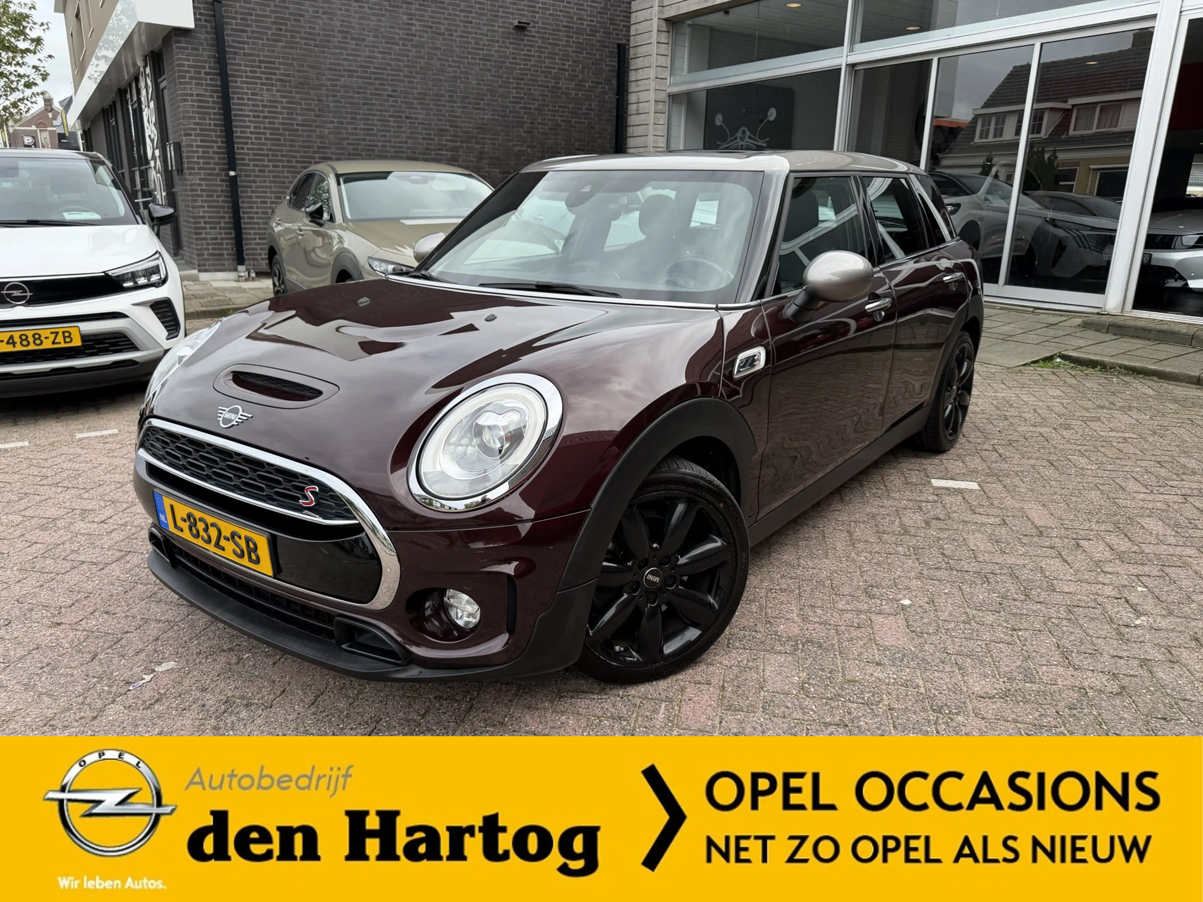MINI Cooper S Clubman 2.0 Chili Serious Business Leder/Panorama/Stoelver