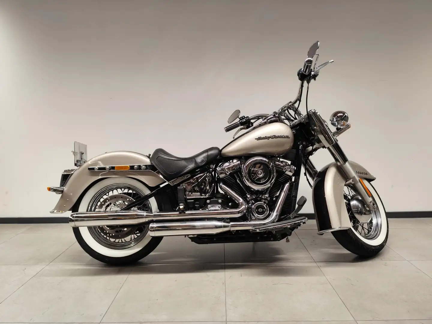 Harley-Davidson Softail Серебристый - 1