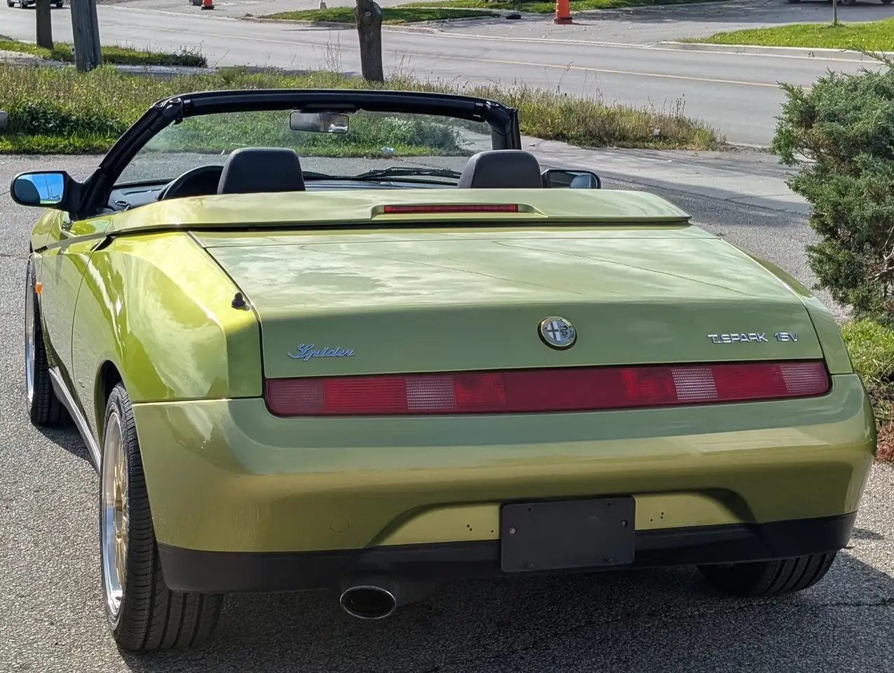 Alfa Romeo Spider снимка Alfa Romeo Spider