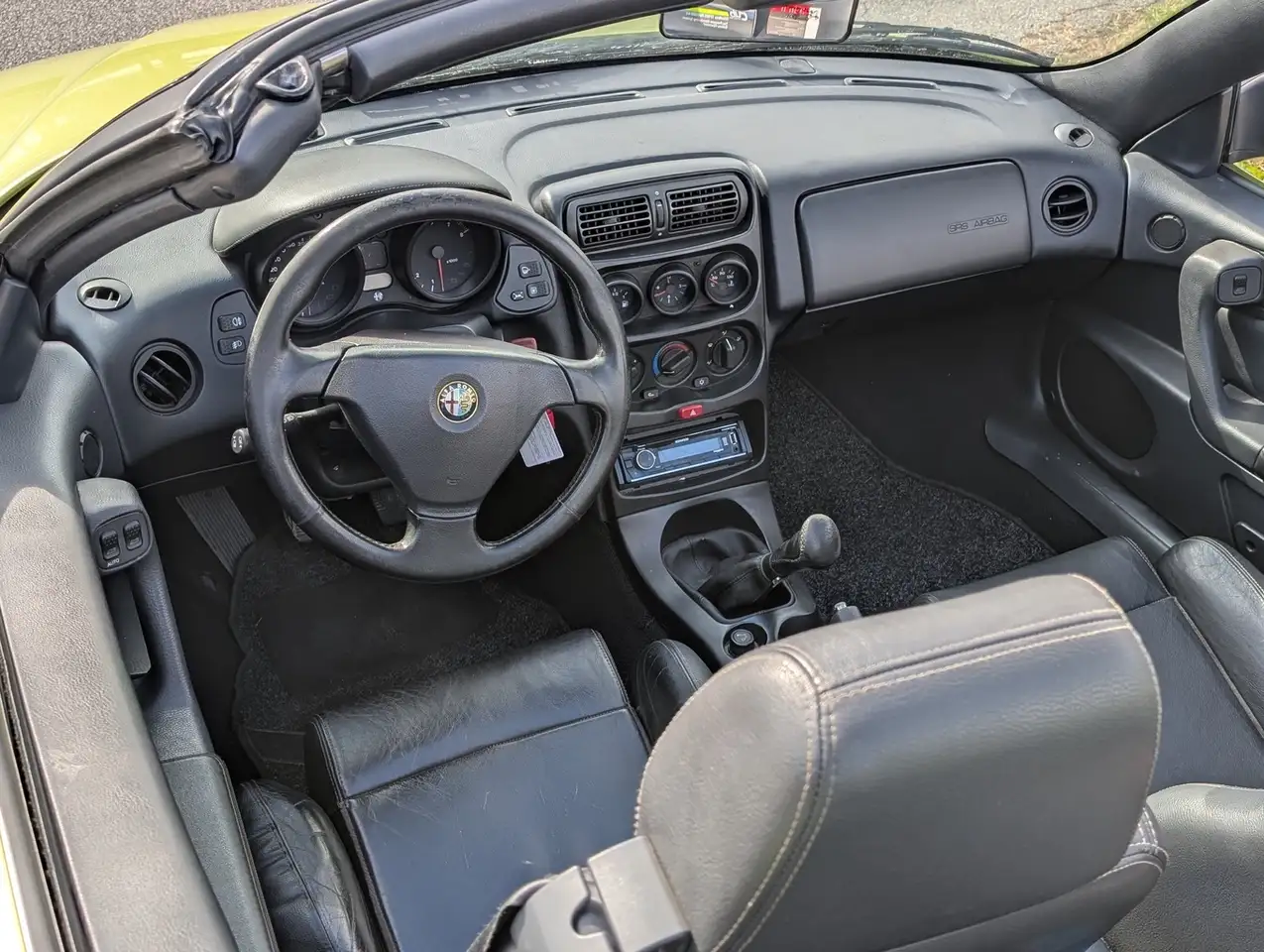 Alfa Romeo Spider снимка Alfa Romeo Spider