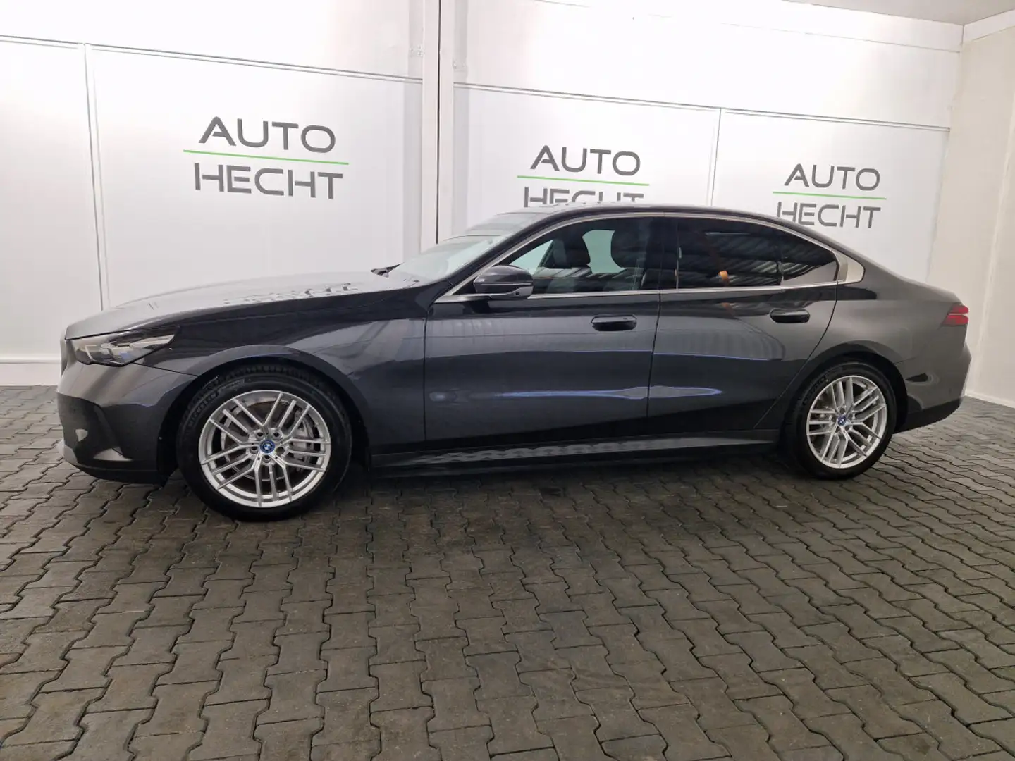 BMW i5 eDrive 40 Head-up, belüft. Sitze, Komfort Gris - 2