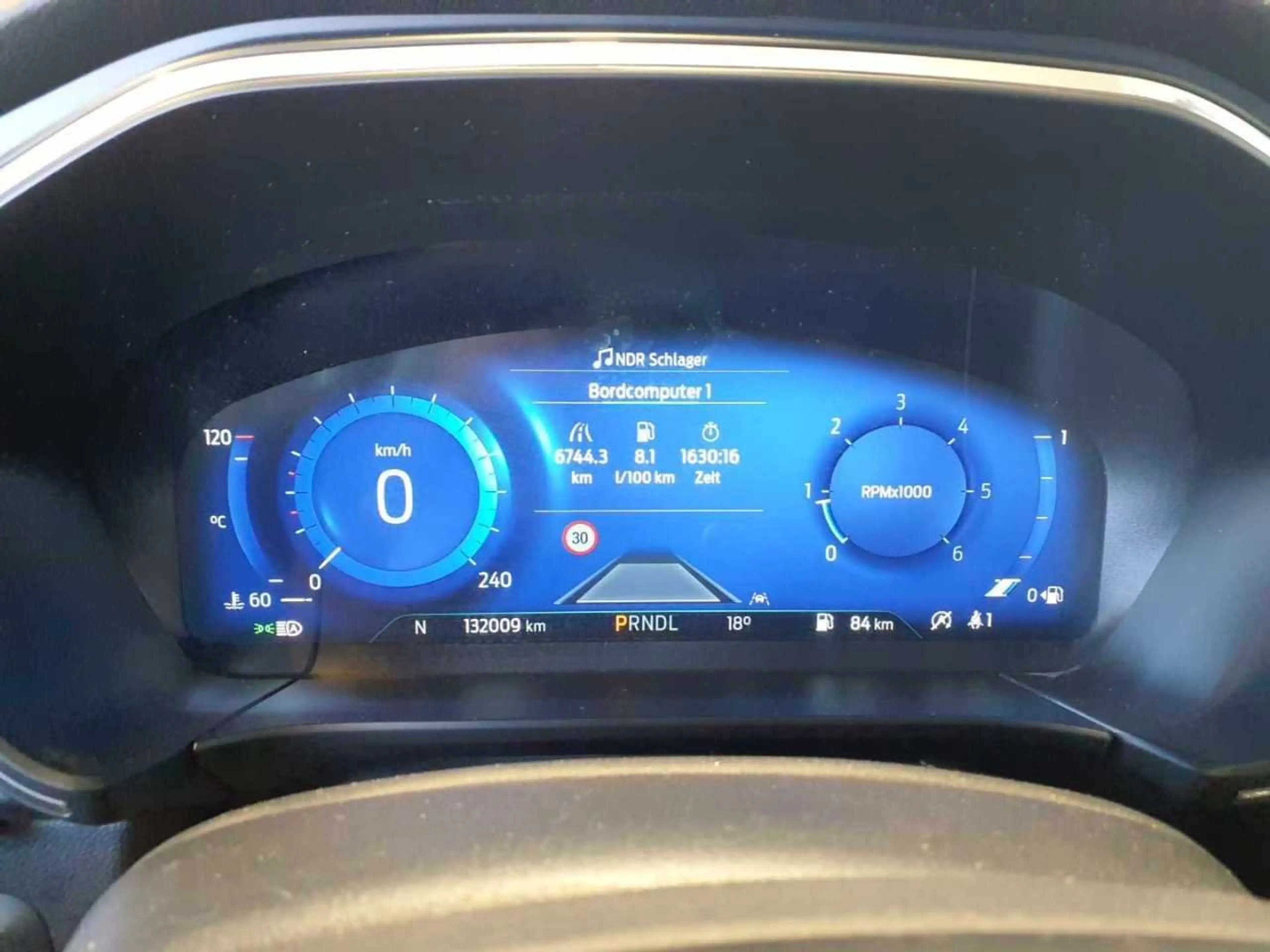 Ford Kuga 2.0 EcoBlue Titanium X B&O SpoSi ACC BLIS — photo 10