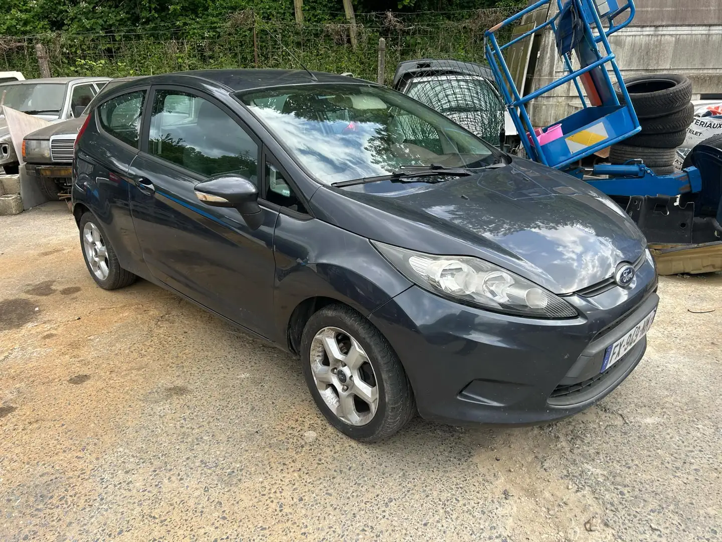 Ford Fiesta Fiesta 1.4 TDCi Gris - 1
