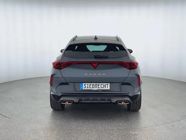 Cupra Formentor view 4