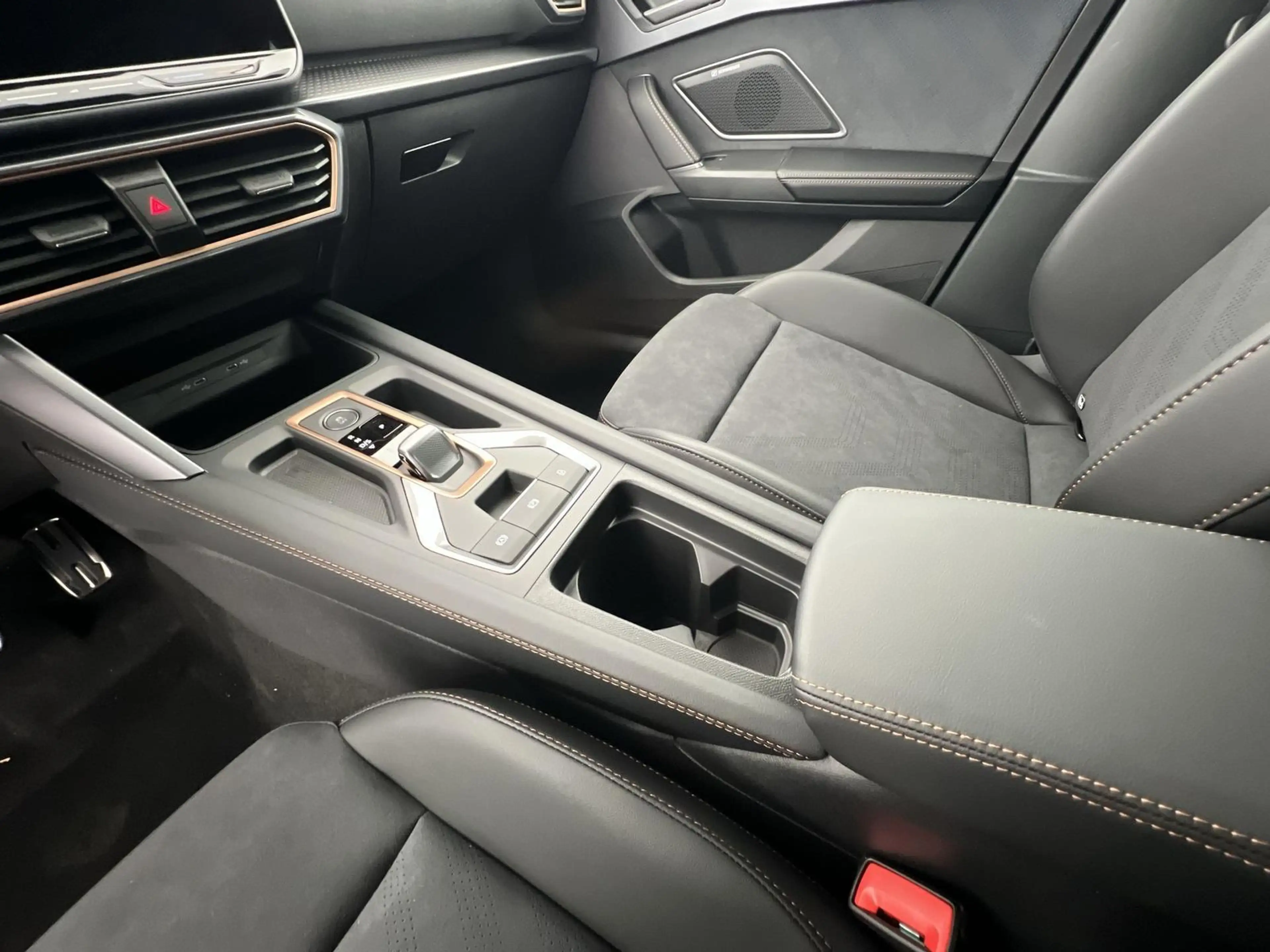 CUPRA Formentor VZ eHybrid 1.5 TSI*NAVI*SHZ*360°K*uvm — photo 14