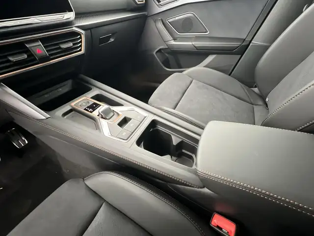 Cupra Formentor view 14