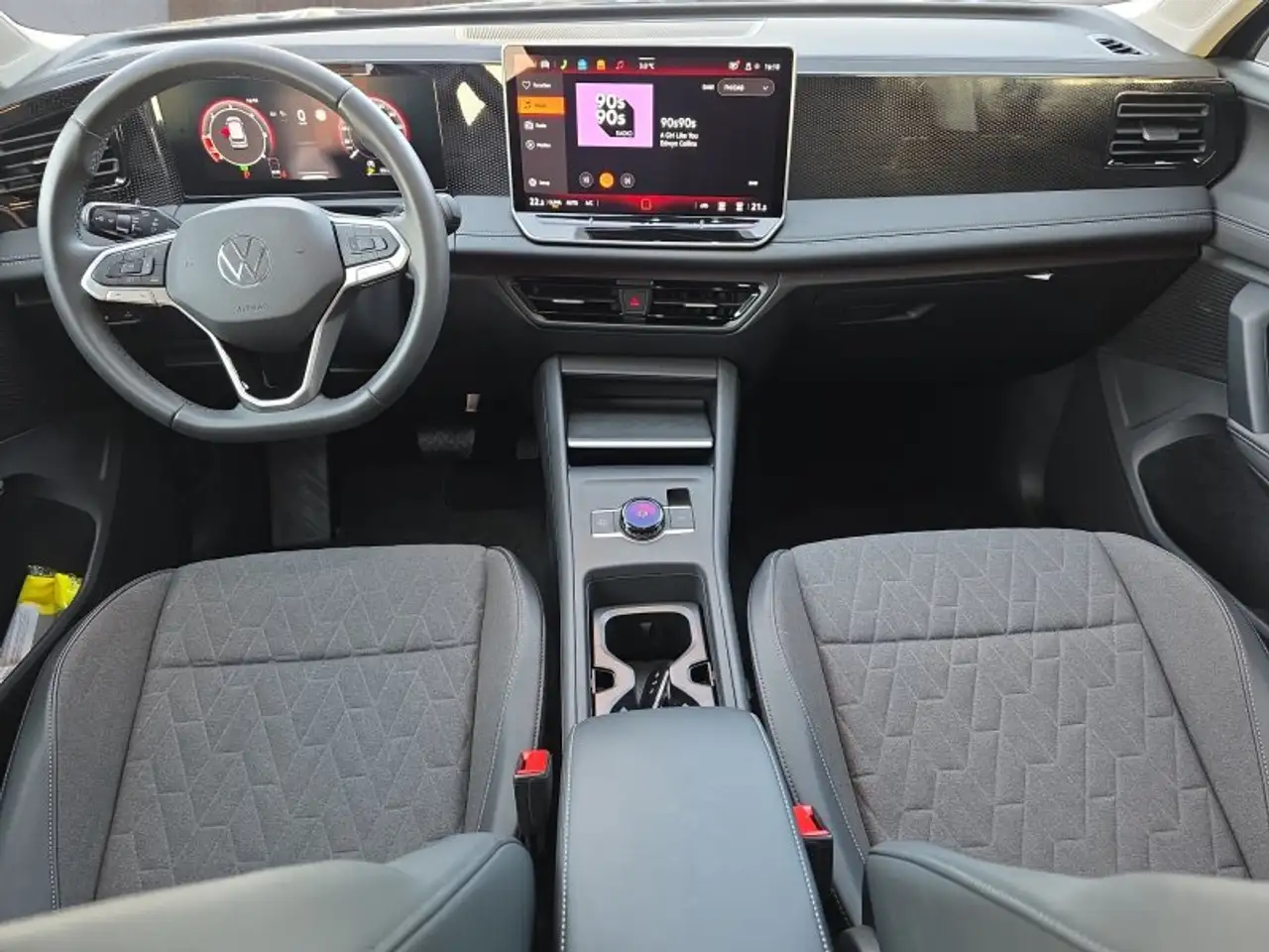 Volkswagen Tiguan 2,0TDI DSG Kamera/LED/ACC/App Connect ** 11