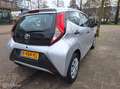 Toyota Aygo 1.0 VVT-i x-FUN Grau - thumbnail 6