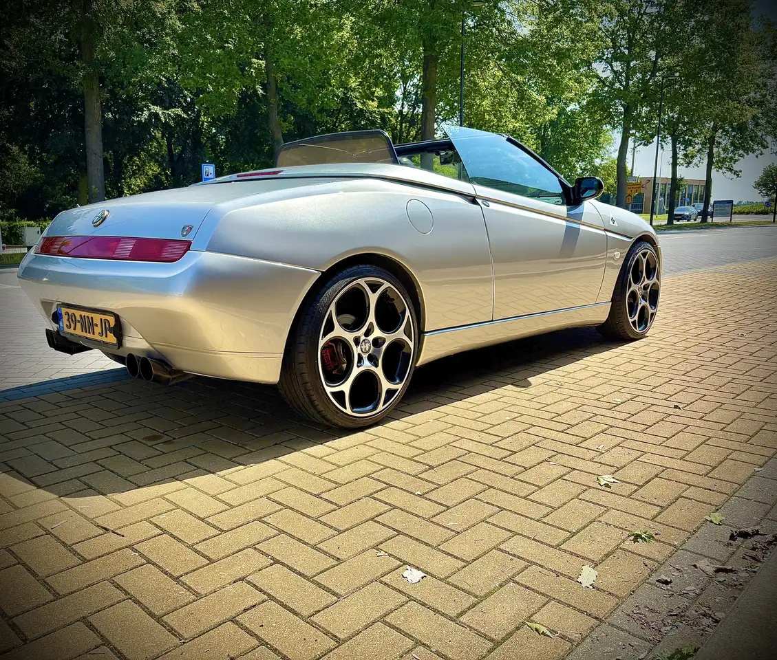 Alfa Romeo Spider 2.0 Twin Spark L, foto 4