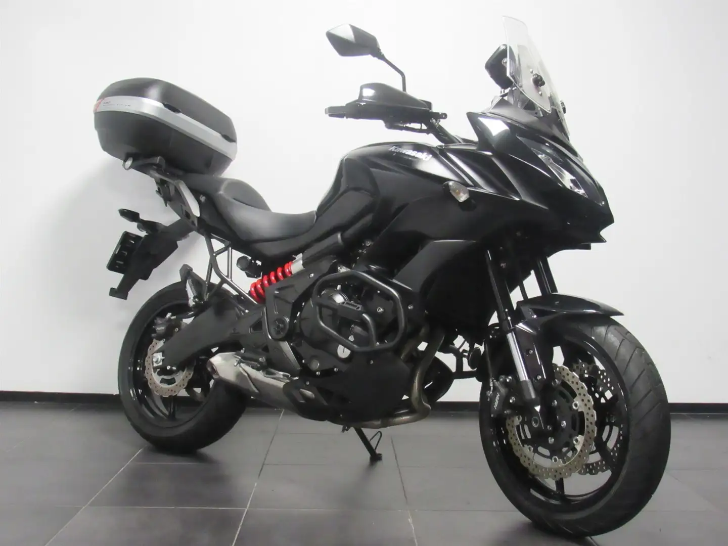 Kawasaki Versys 650 Negro - 2