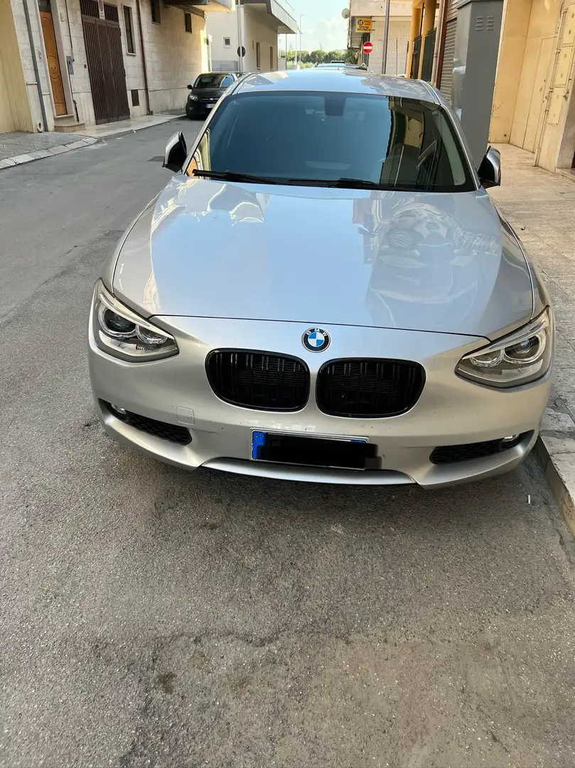 BMW 118 118d 5p Unique Argento - 1