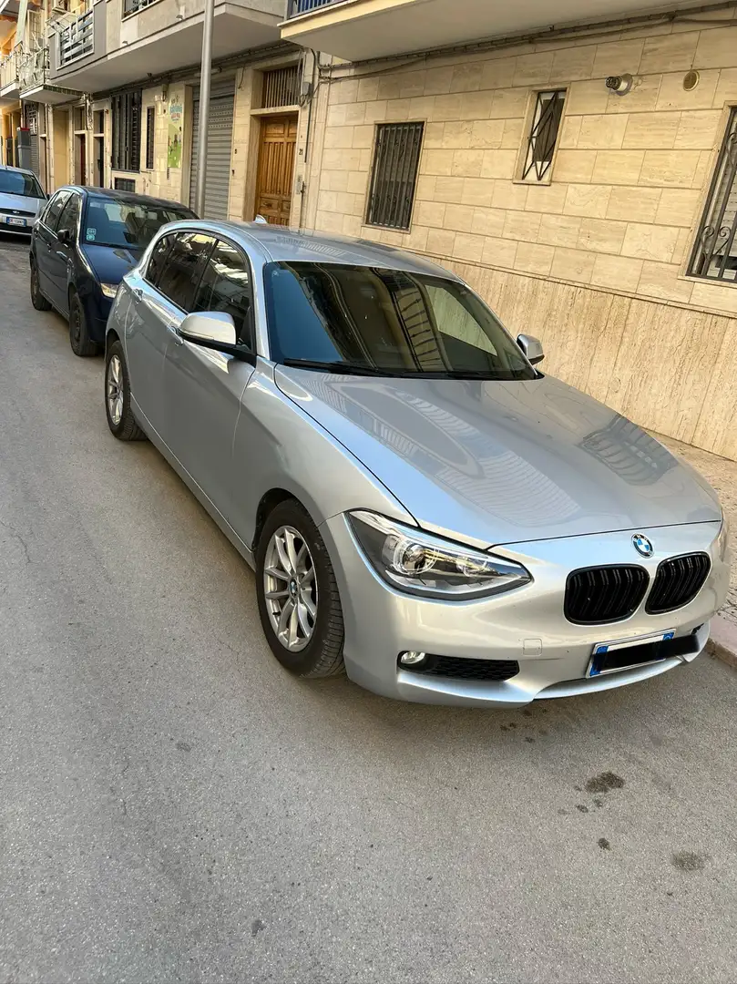 BMW 118 118d 5p Unique Argento - 2