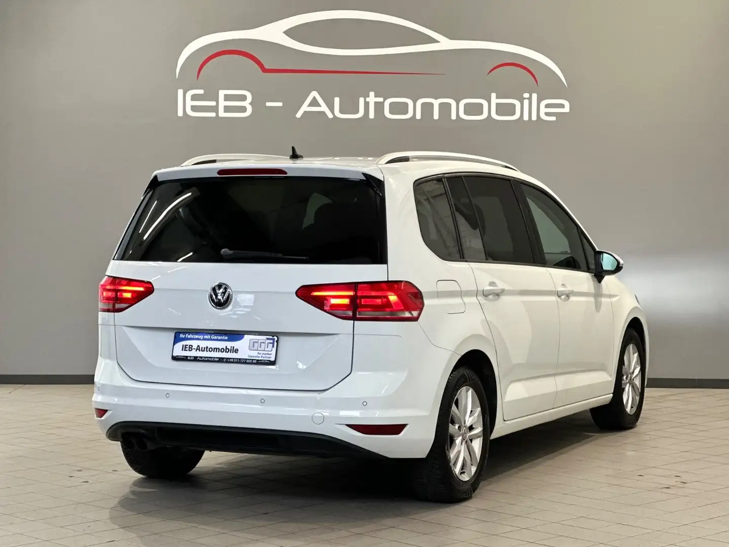 Volkswagen Touran Allstar BMT/1.Hand/7-Sitze/ACC/LED/Massag Weiß - 2