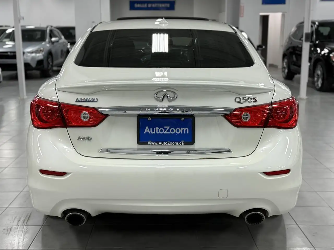Infiniti Q50 снимка Infiniti Q50