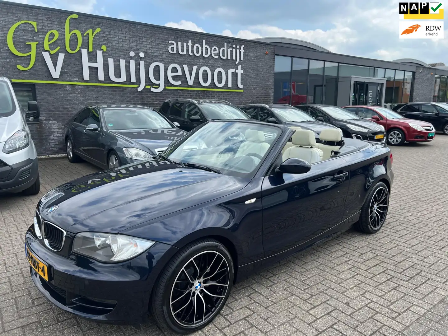 BMW 118 1-serie Cabrio 118i Executive LEDEREN INTERIEUR Azul - 1