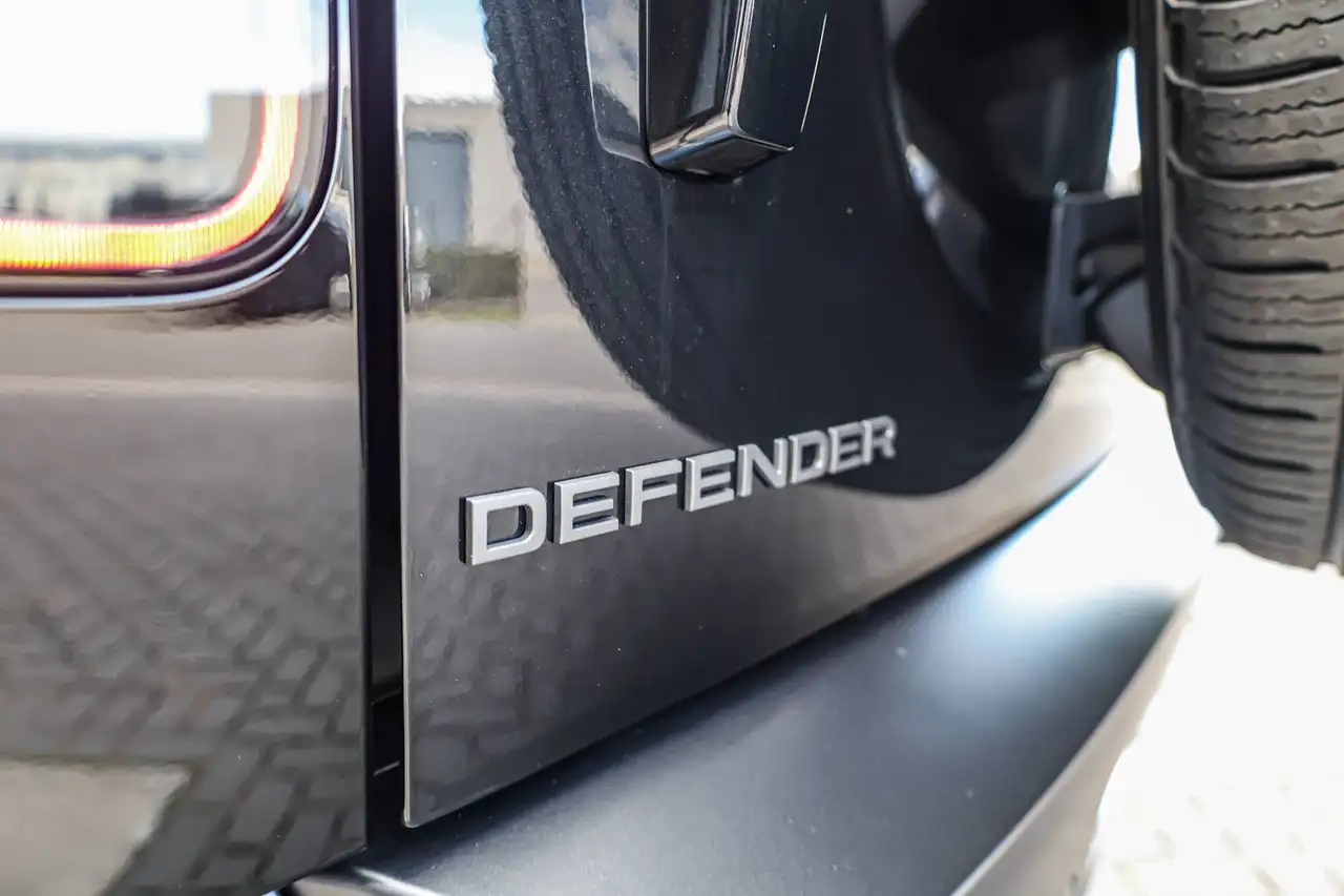Land Rover Defender 110 D200-Jump Seat-Lichte Vracht-Trekhaak — foto 8