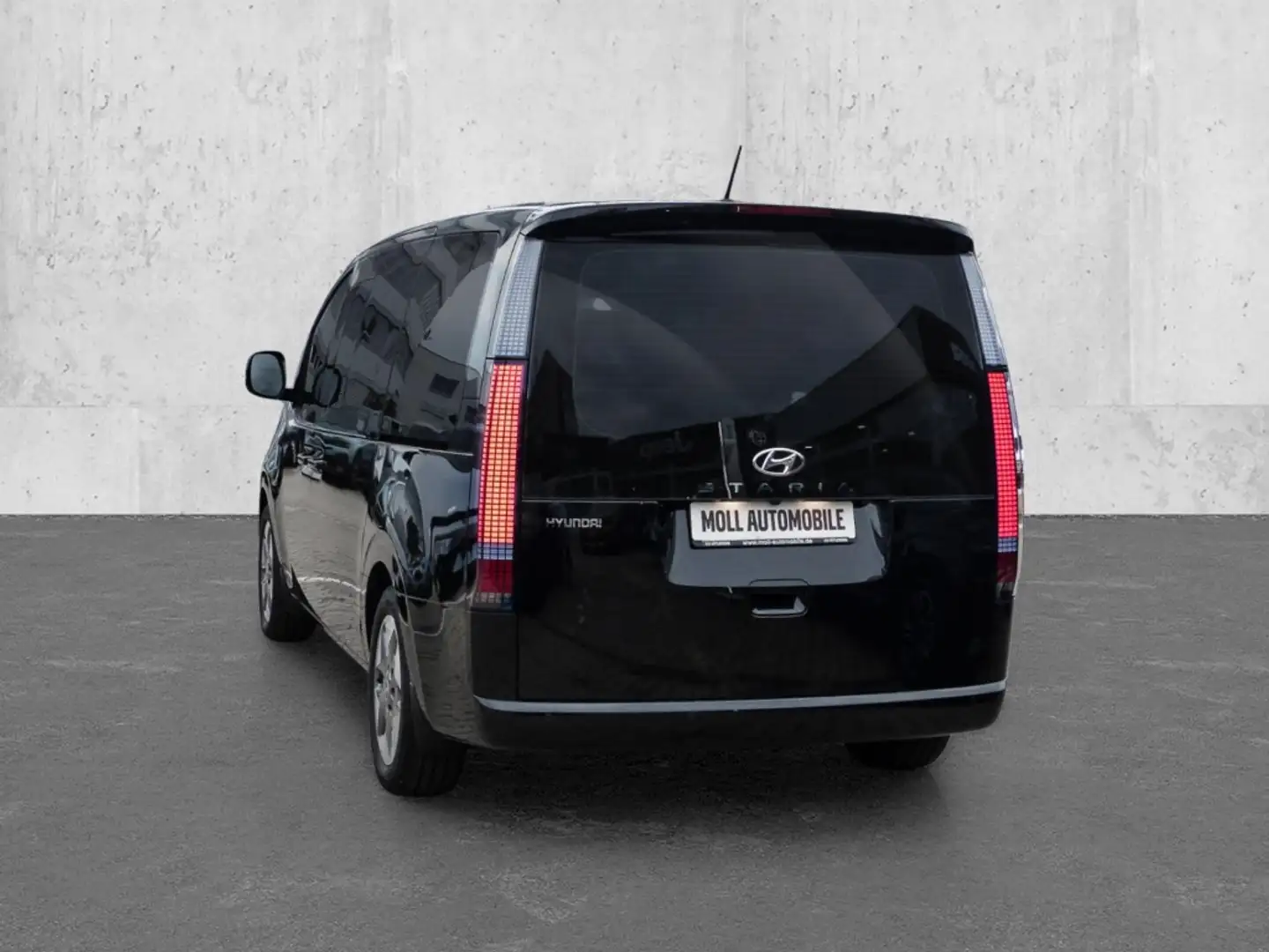 Hyundai STARIA Prime 2WD 2.2 CRDi EU6d Panorama Schiebedach Navi Schwarz - 2