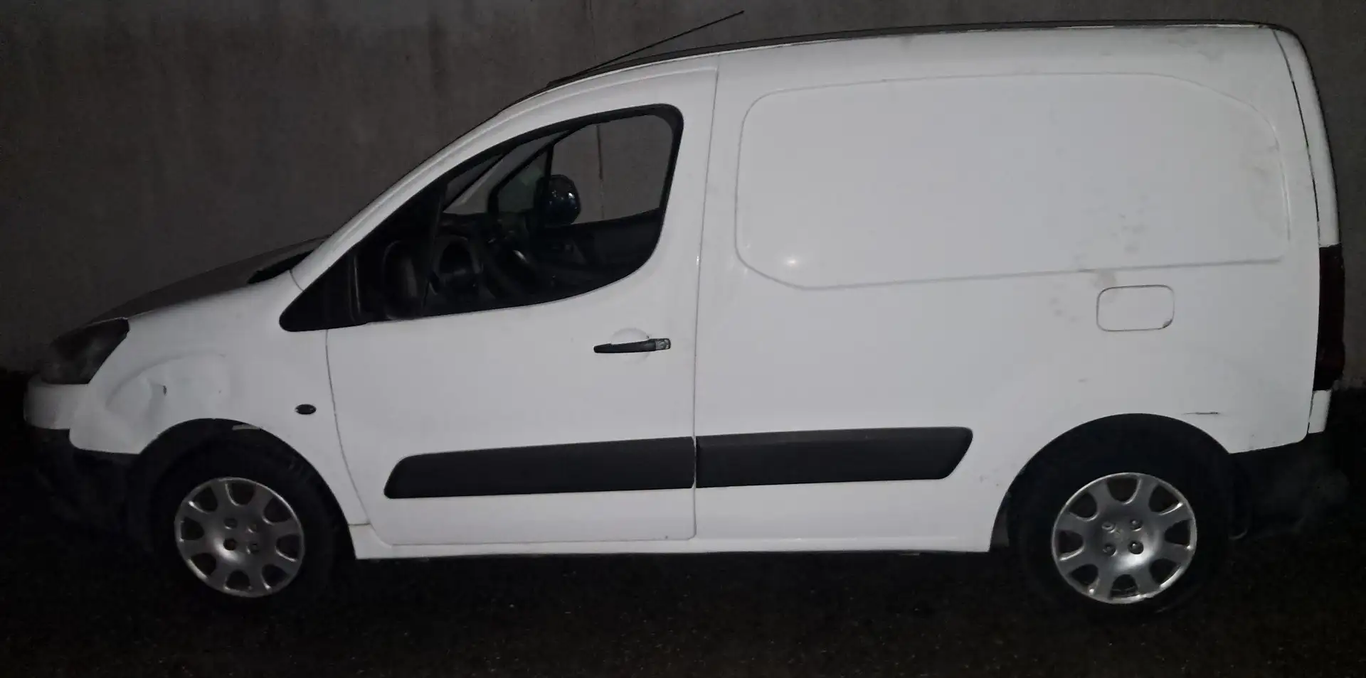 Peugeot Partner 1.6 HDi 90 L1 FAP Komfort - 2