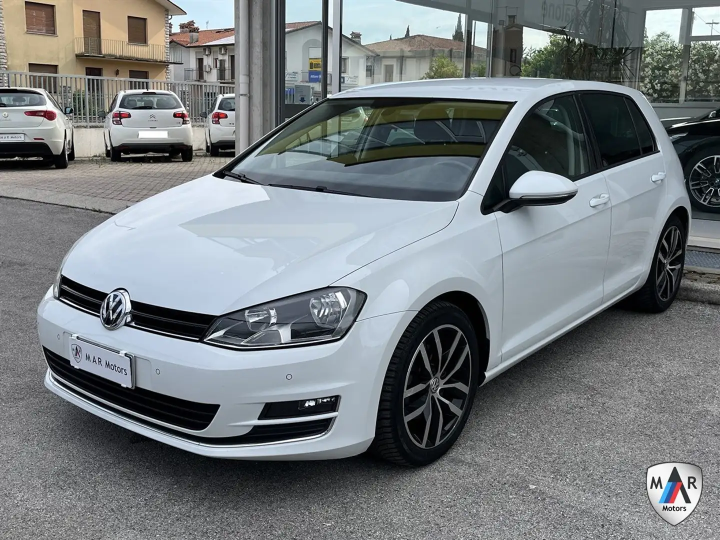 Volkswagen Golf 5p 1.6 tdi (btdi) Highline 110cv Bianco - 1