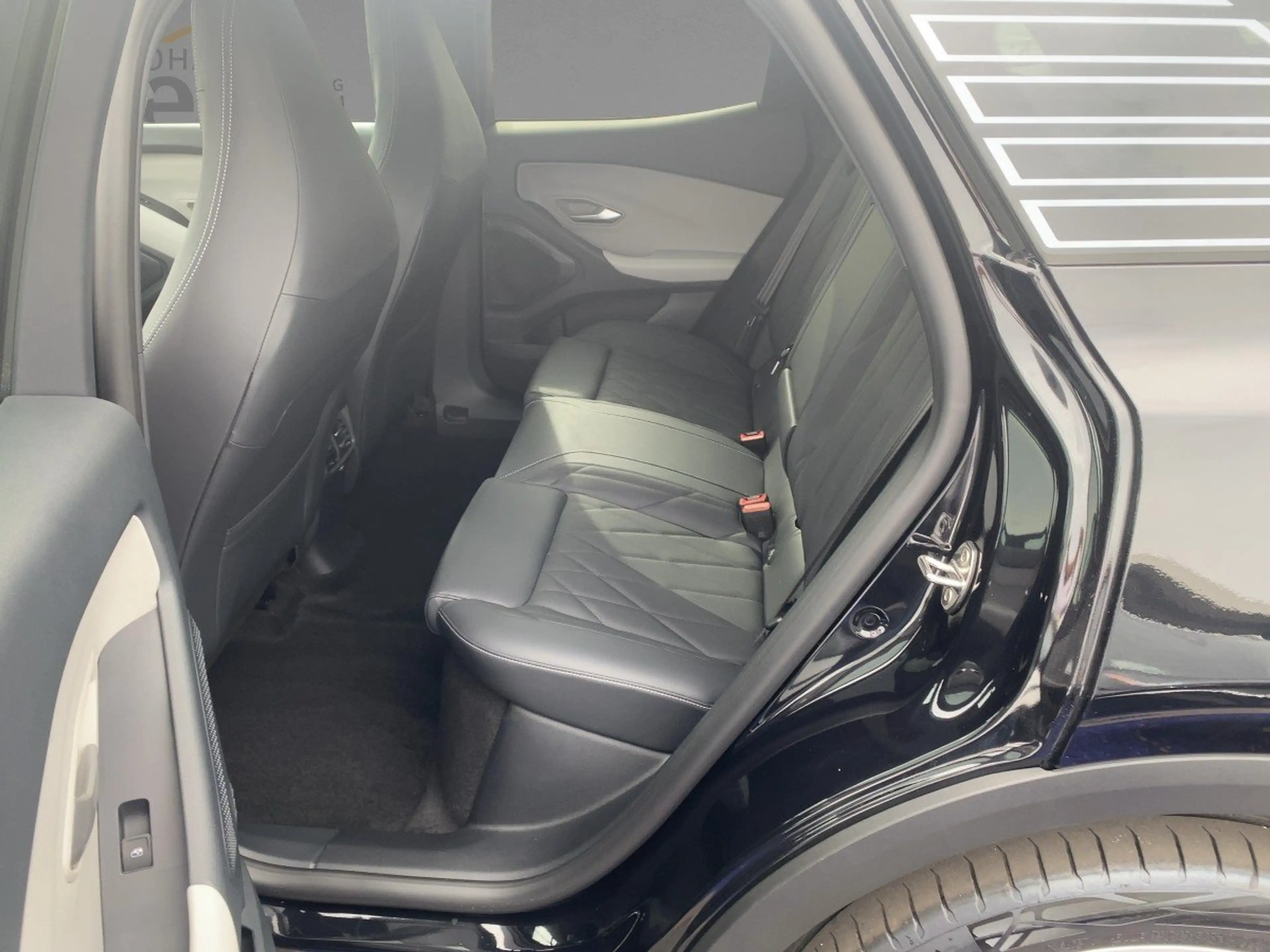 Ford Explorer PREMIUM 77kwh *AHK*Standhzg.*Kamera 360* — photo 6