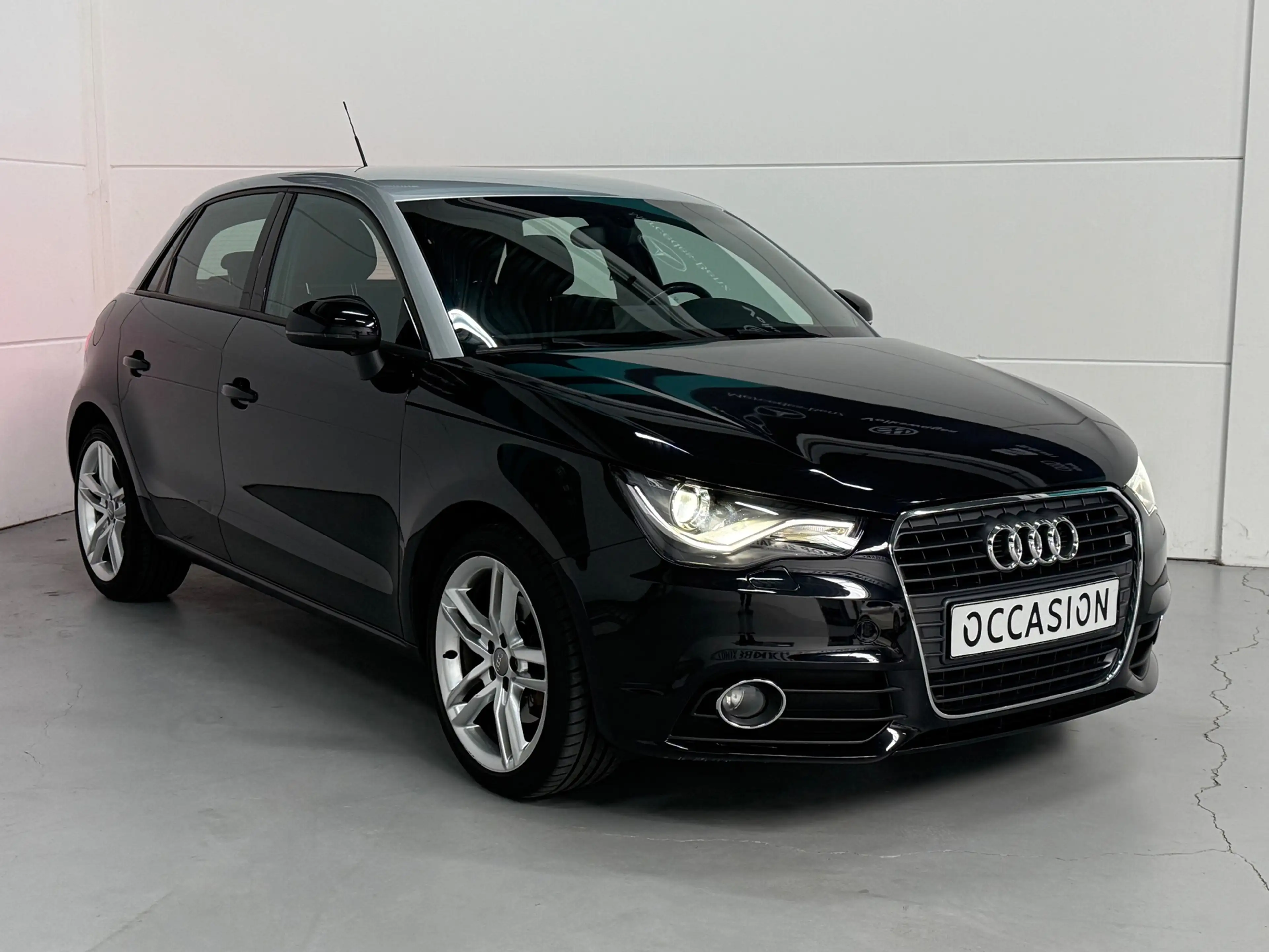 Audi A1 Sportback 1.4 TFSI Ambition Xenon Navi Pdc Clima — photo 11