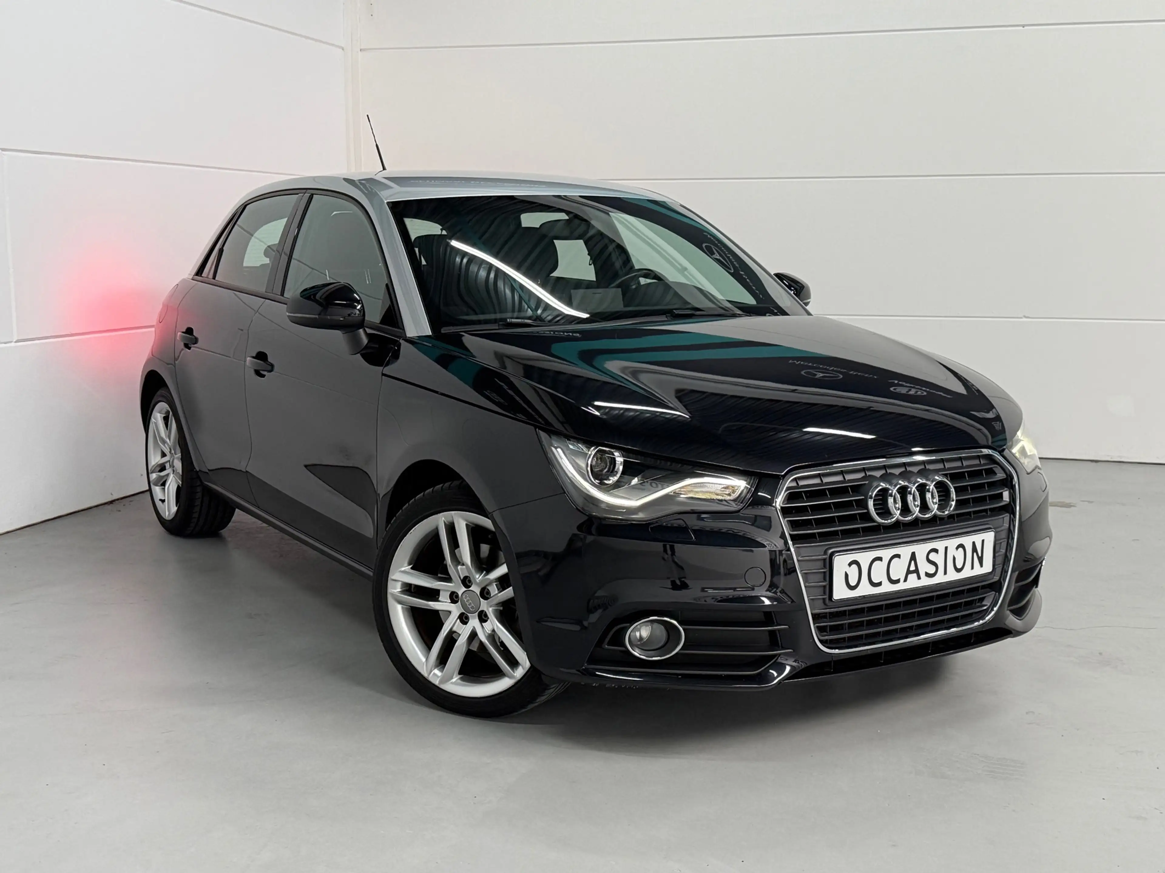 Audi A1 Sportback 1.4 TFSI Ambition Xenon Navi Pdc Clima — photo 3