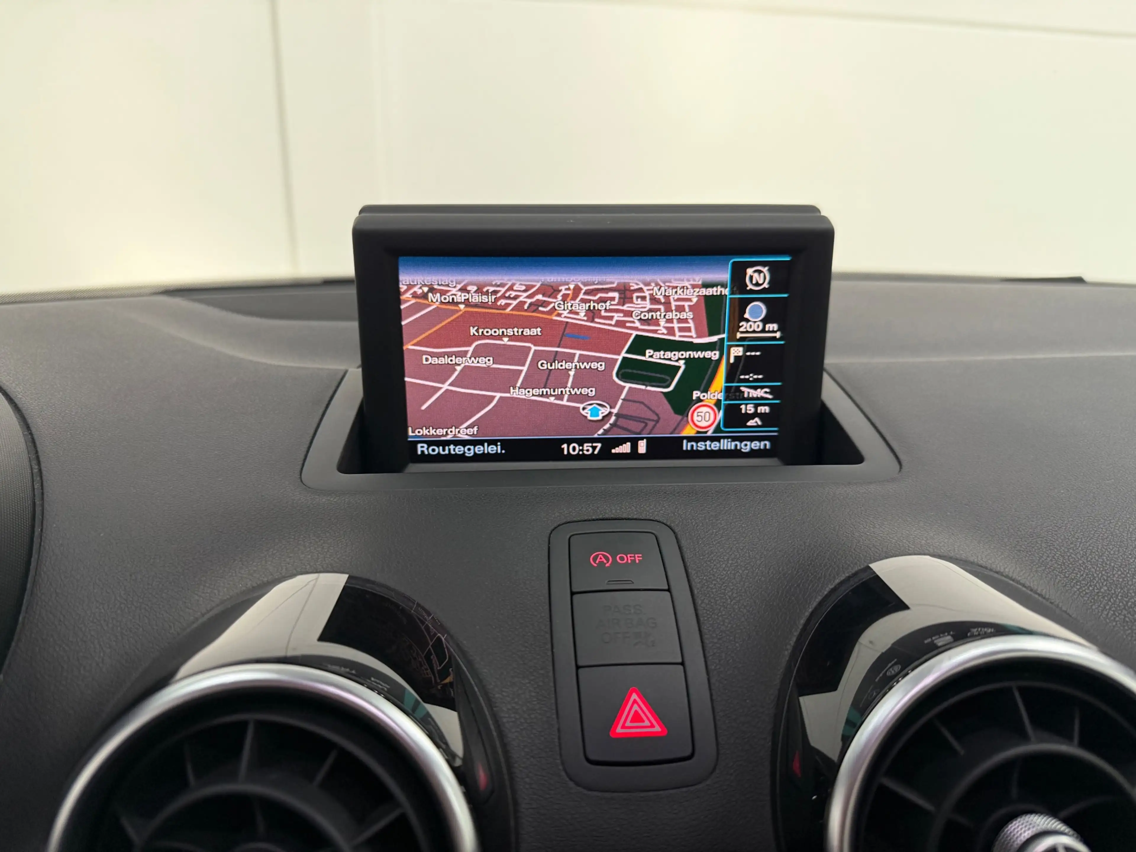 Audi A1 Sportback 1.4 TFSI Ambition Xenon Navi Pdc Clima — photo 15