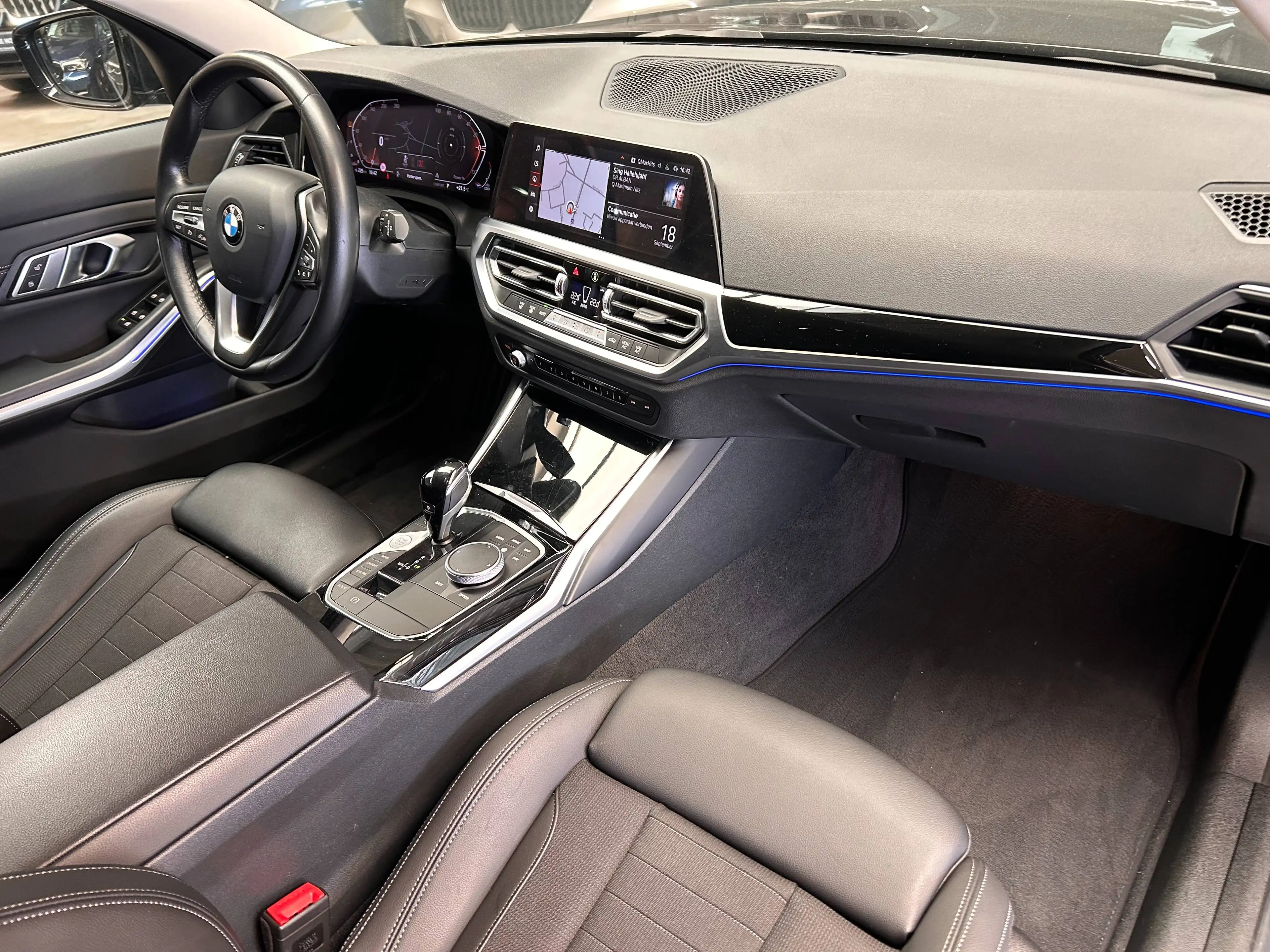 BMW 316 dA Touring SportLine Alu18"/Led/Pdc/Gps/Live/Cruise/Carplay/Bt *1j garantie* — photo 10