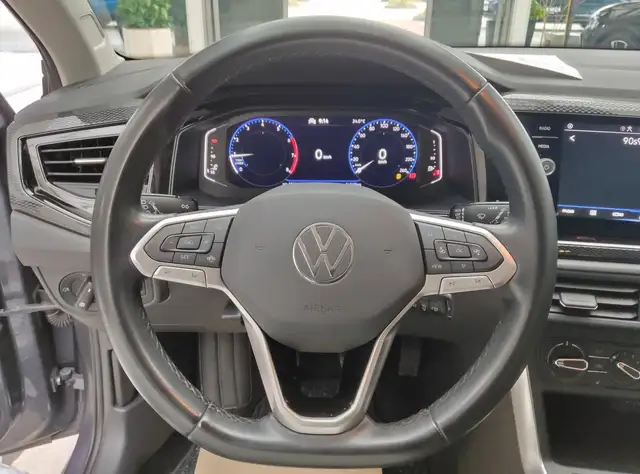 Volkswagen Polo view 12