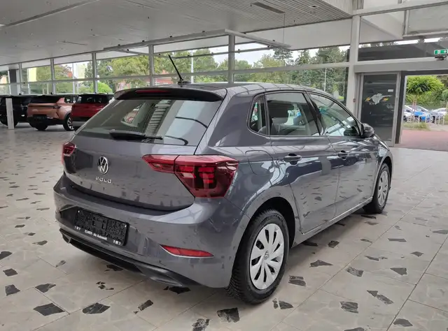 Volkswagen Polo view 8