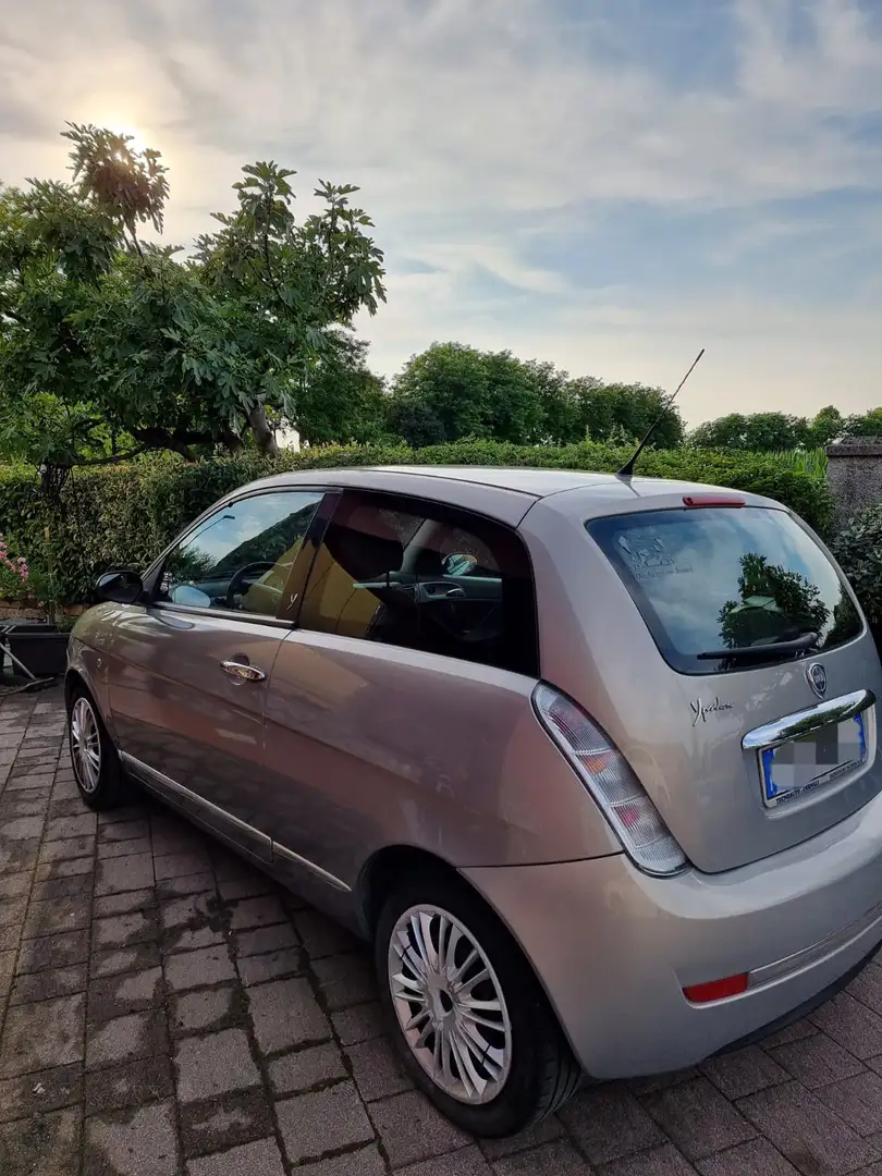 Lancia Ypsilon 1.2 8v Argento - 1