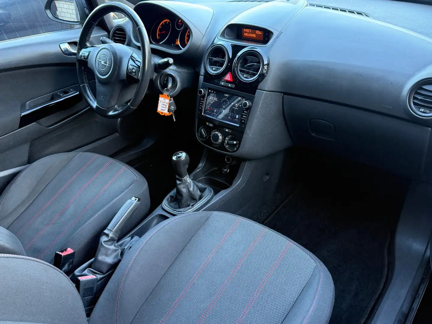 Opel Corsa 1.4-16V Color Edition Carplay Airco Nap Nieuwe Apk Schwarz - 2