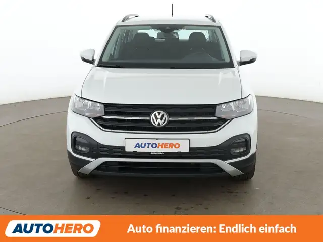 Volkswagen T-Cross view 9
