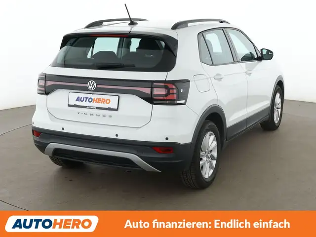 Volkswagen T-Cross view 6