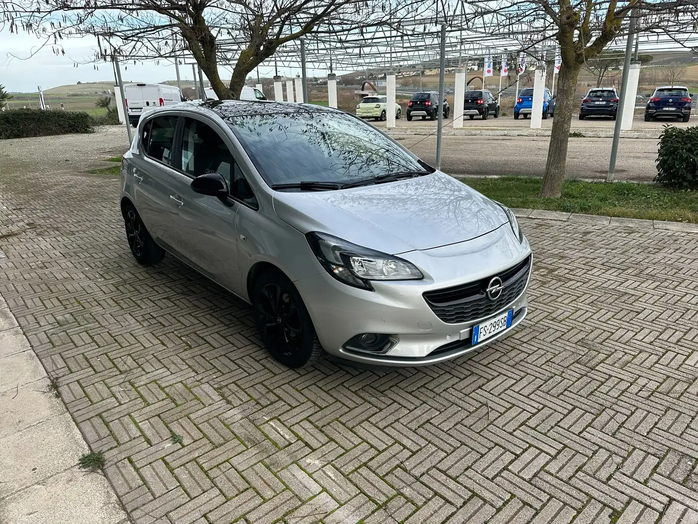 Opel Corsa Corsa 5p 1.3 cdti Black Edition 75cv Argento - 1