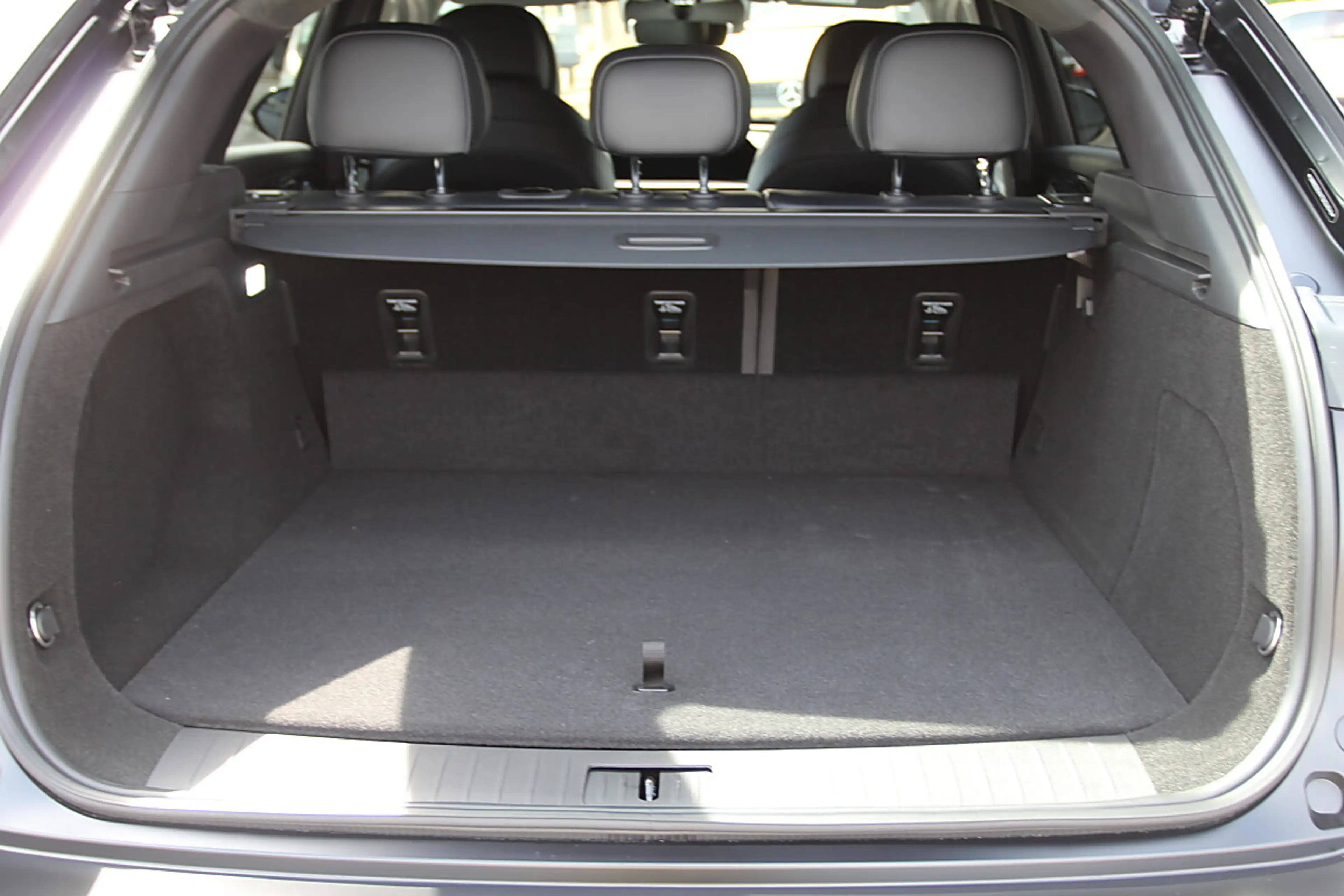 Omoda 9 PHEV 1.5TGDi Premium Line AWD — photo 13