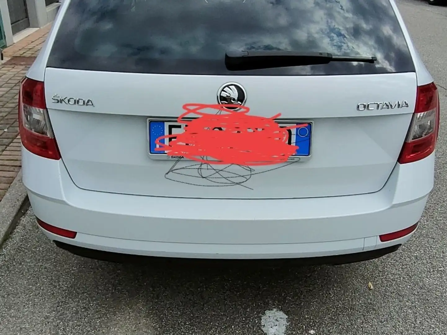 Skoda Octavia Wagon 1.6 tdi Ambition 115cv - 1