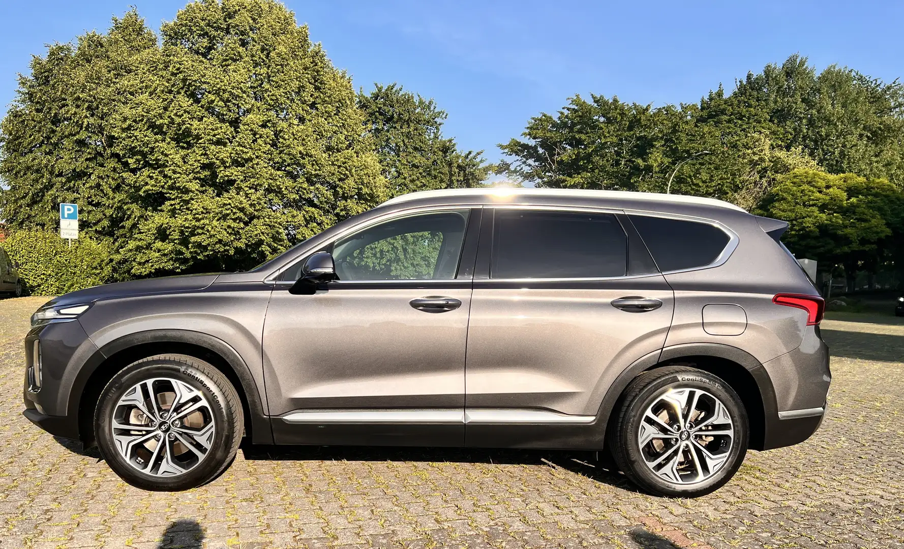 Hyundai SANTA FE Santa Fe Diesel 2.2 CRDi 4WD SEVEN Premium Šedá - 2