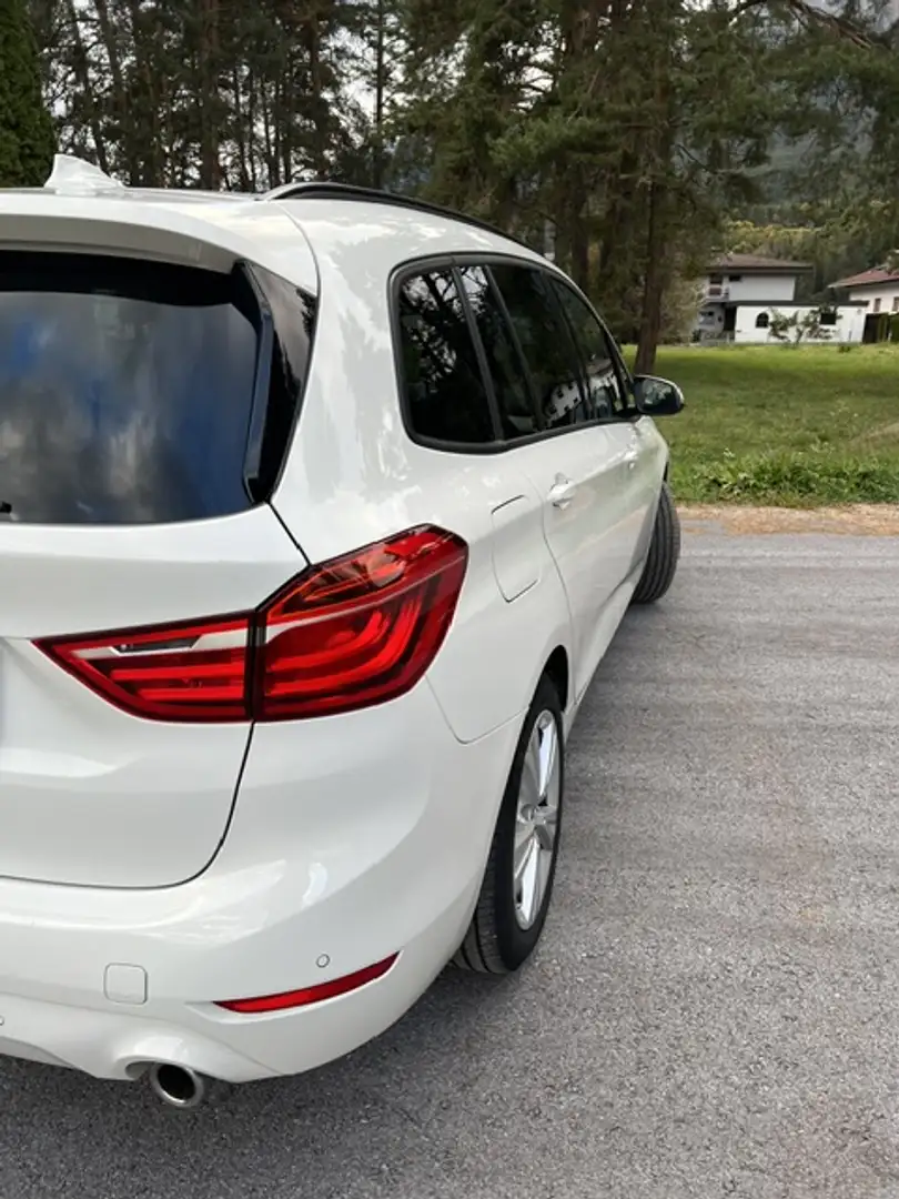 BMW 218 218d xDrive Gran Tourer Aut. Weiß - 2