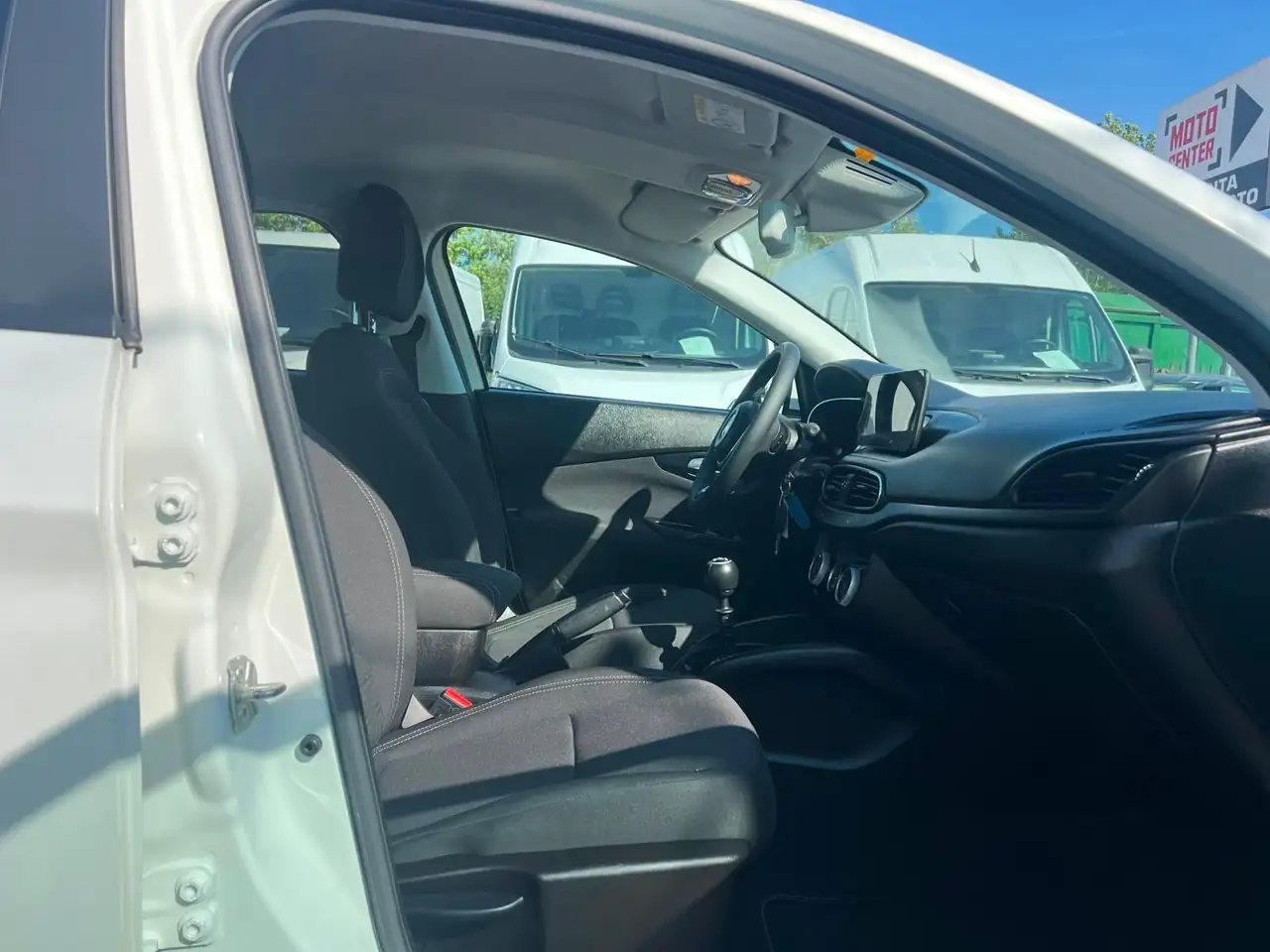 Fiat Tipo 1.6 Mjt S&S SW, миниатюра 11