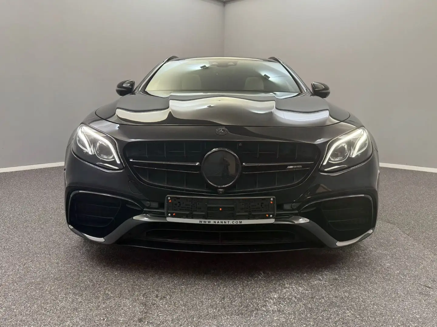 Mercedes-Benz E 63 AMG E 63 s AMG 4M+ T*PANO*DRIVERS*BURME*SITZKLI*PANO Negru - 2