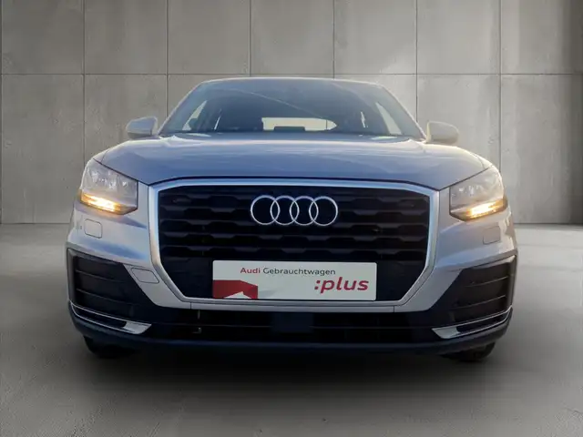 Audi Q2 view 6