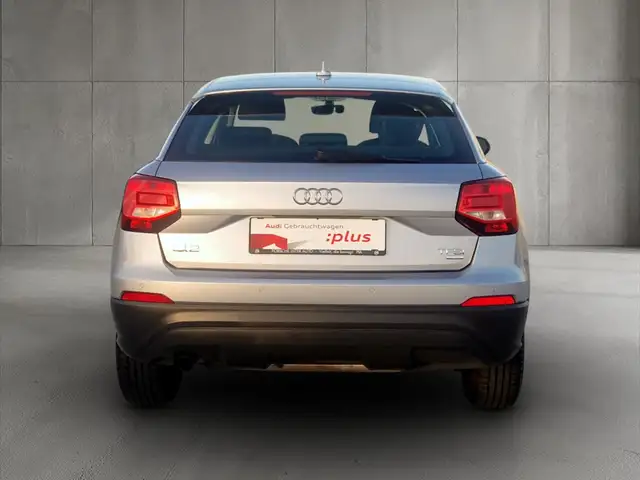 Audi Q2 view 4