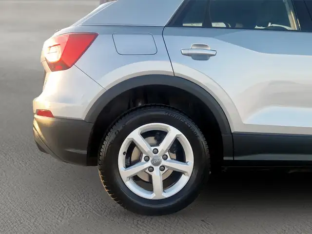 Audi Q2 view 5