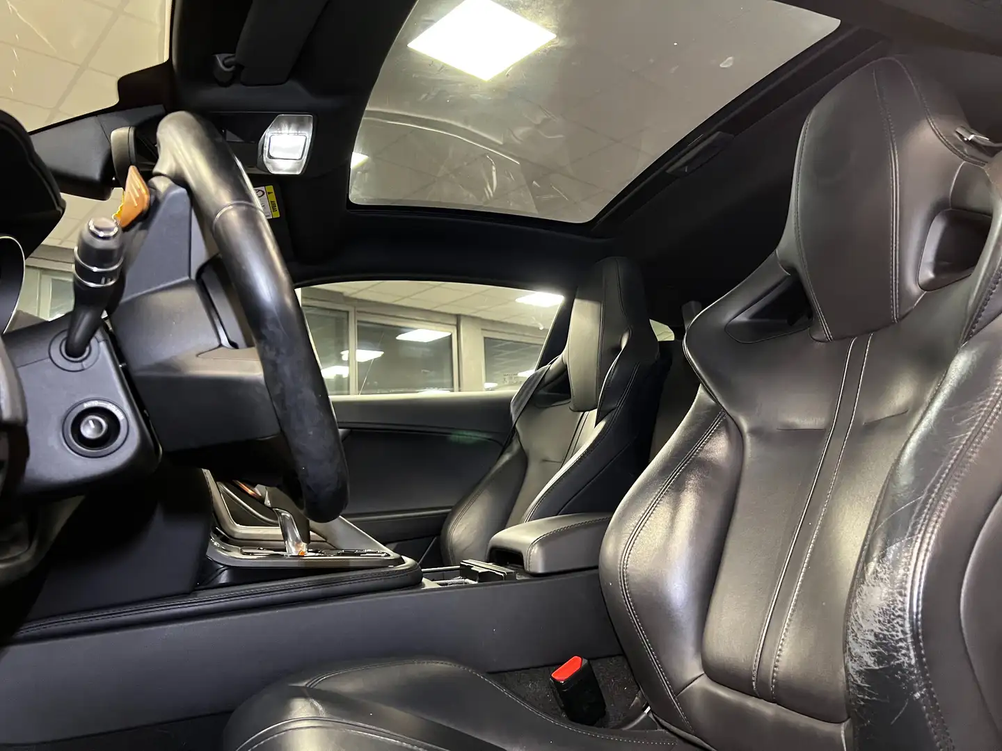 Jaguar F-Type 3.0 V6 aut. Coupé S TETTO / SPOILER / PELLE Zwart - 2