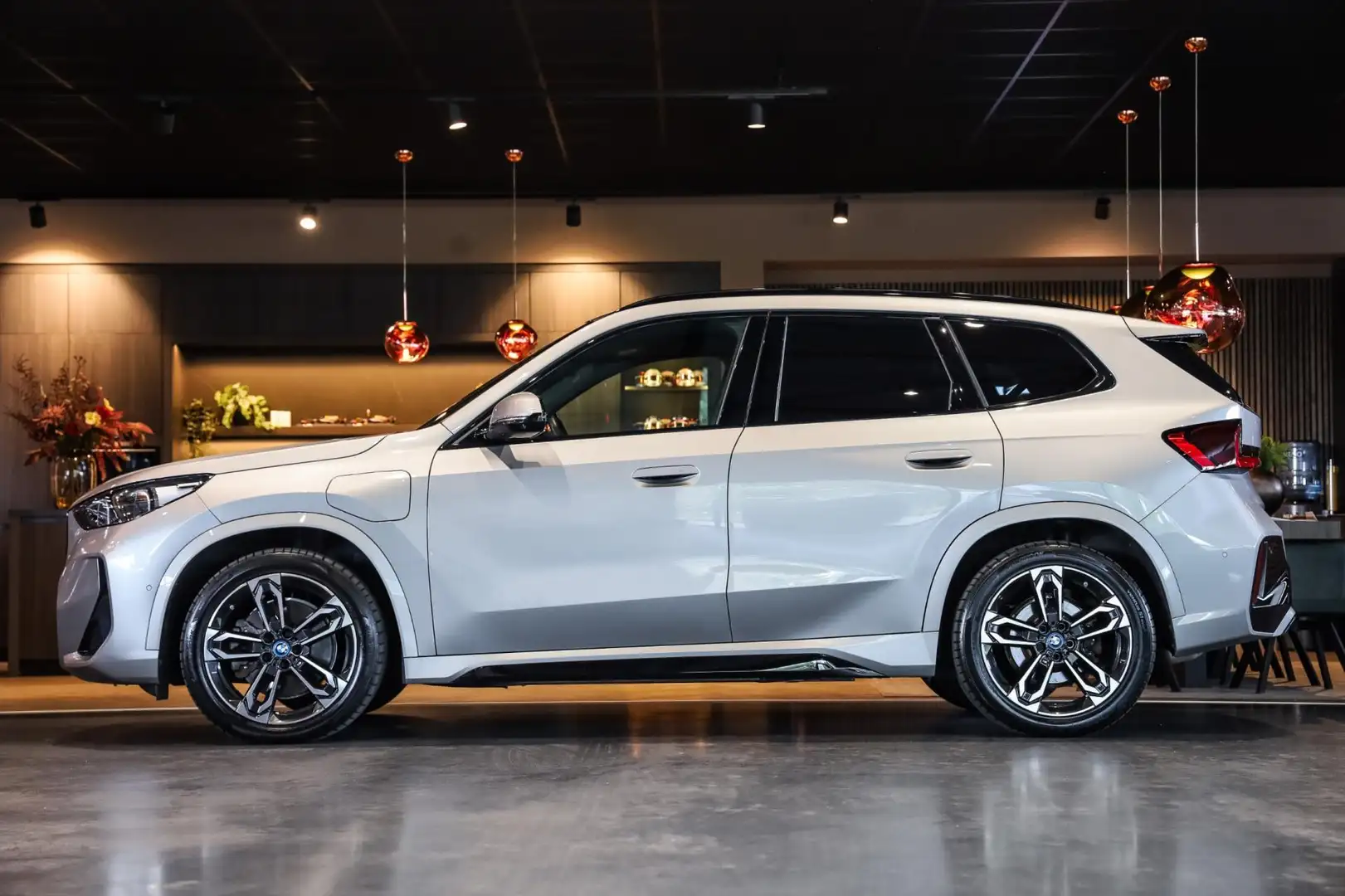 BMW X1 XDrive30e, 326 PK, M/Sports/Pakket, NW./Model, Nav Gris - 2