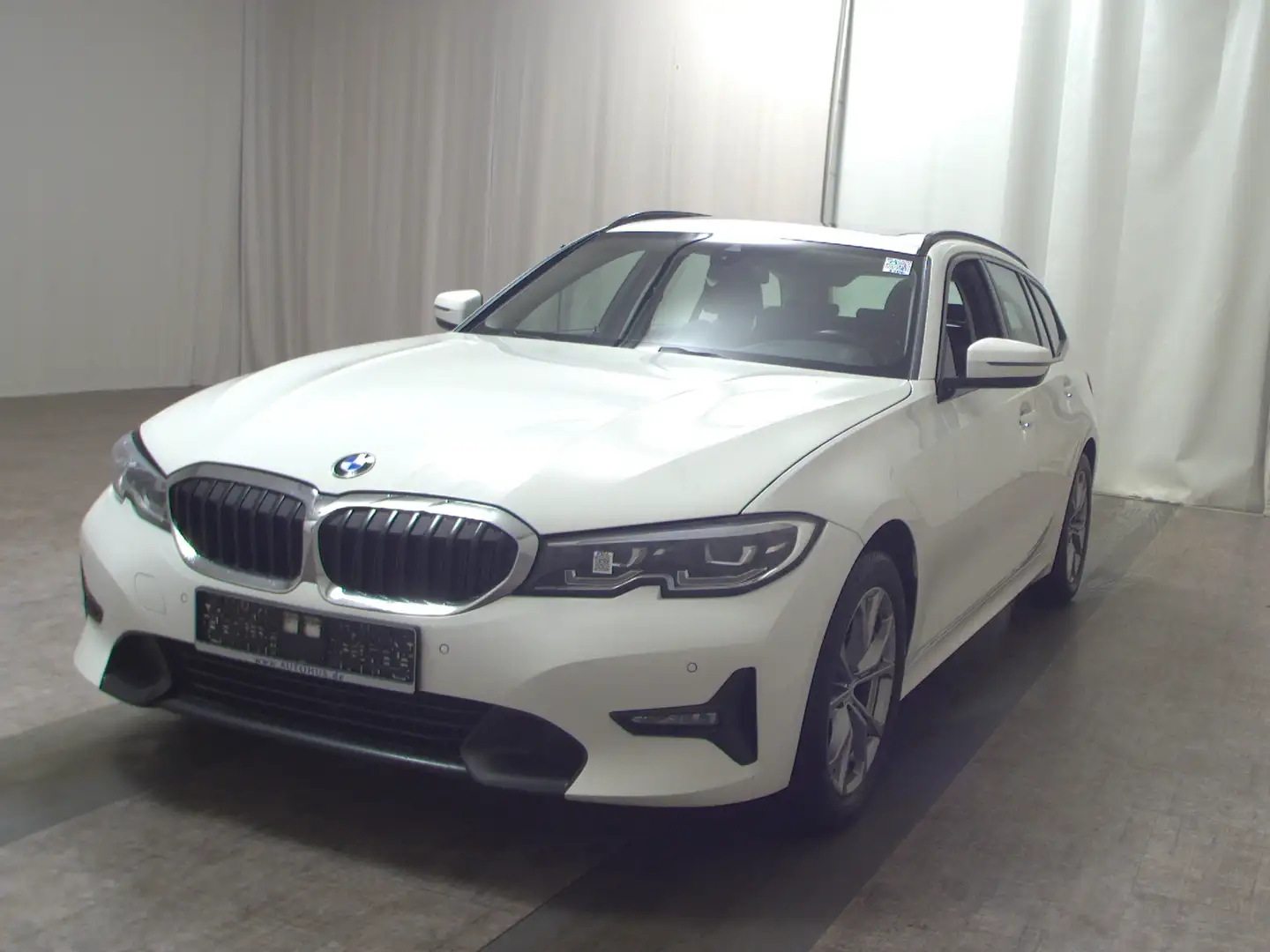 BMW 318 d Touring Sport-Line T-Leder Navi LED LC+Pano Alb - 2