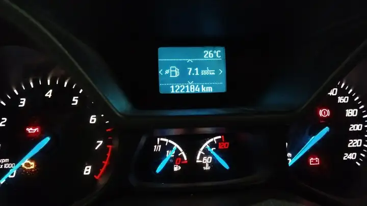Ford Tourneo Connect 1.0 Ecob. Trend 2014, foto 12
