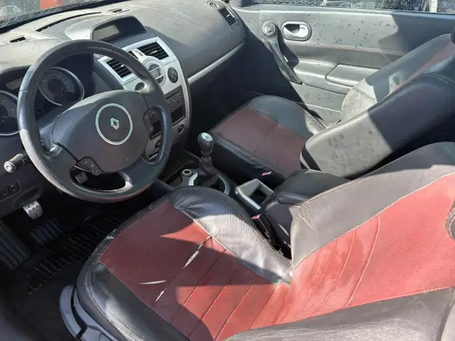 Renault Megane view 7